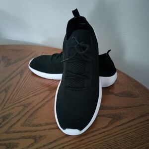 West Loop Black and White Slippers Modern Comfort